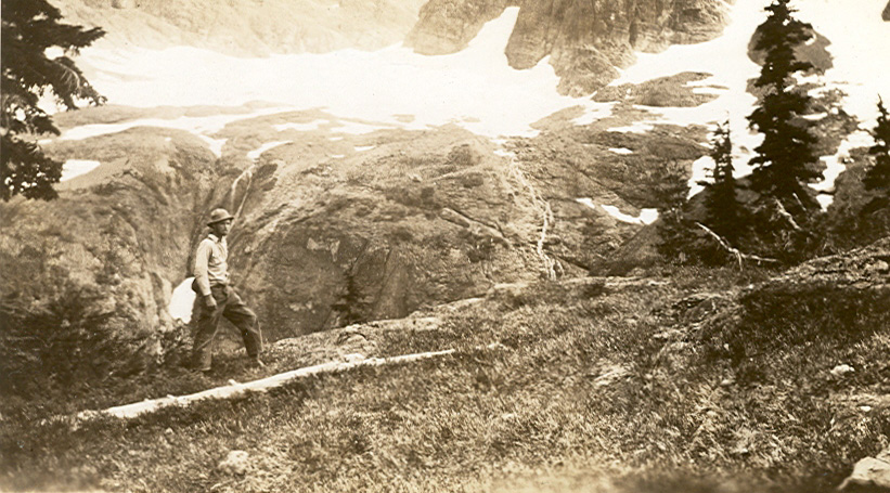 Bill Bell on Queens ridge looking onto the basin on Kings Peak 1936 – Bill Bell photo.