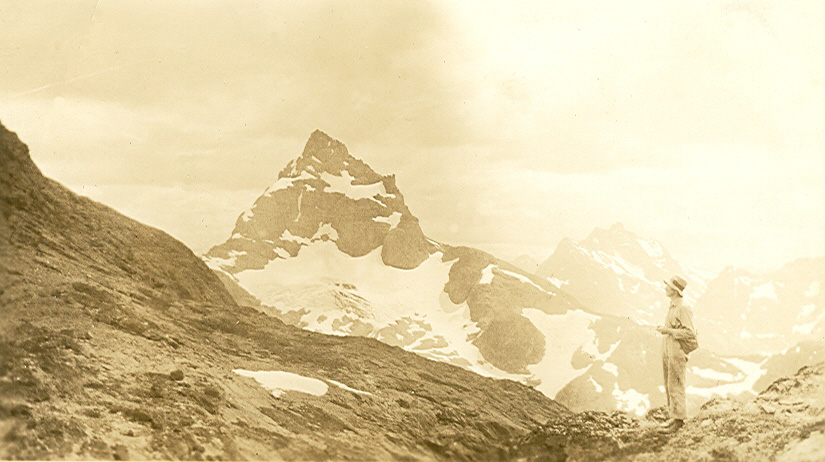 Bill Moffat on Kings Peak col looking at Elkhorn Mountain 1936 – Bill Bell photo.