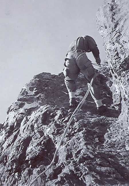 Mallory Lash rappelling during Elkhorn descent 1949 – Charles Nash photo.