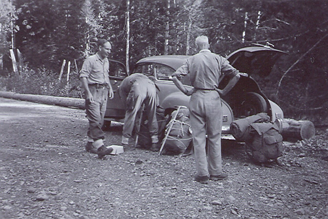 Preparing packs at the trailhead 1949 – Charles Nash photo.
