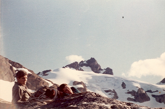 Chuck Smitson and Bob Bissed resting on their way to Rugged Mountain1959 – George Lepore photo.