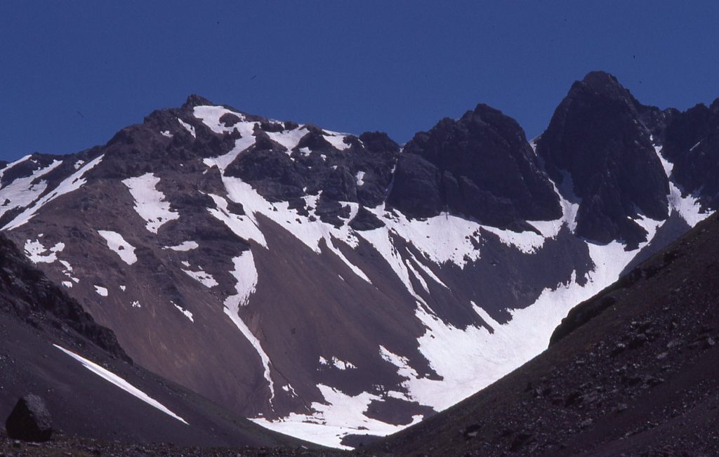 A view of the summit of Cerro Diablo 1987 – Lindsay Elms photo.