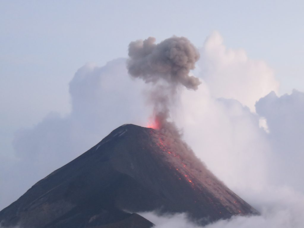Mt. Fuego from Acatenango 2017 _ Liz Williams photo.
