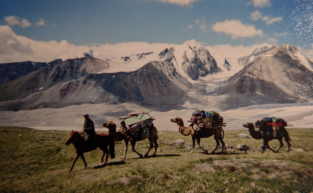 On the way in to Nairamdal in Mongolia 2006 – Mike Hubbard photo.