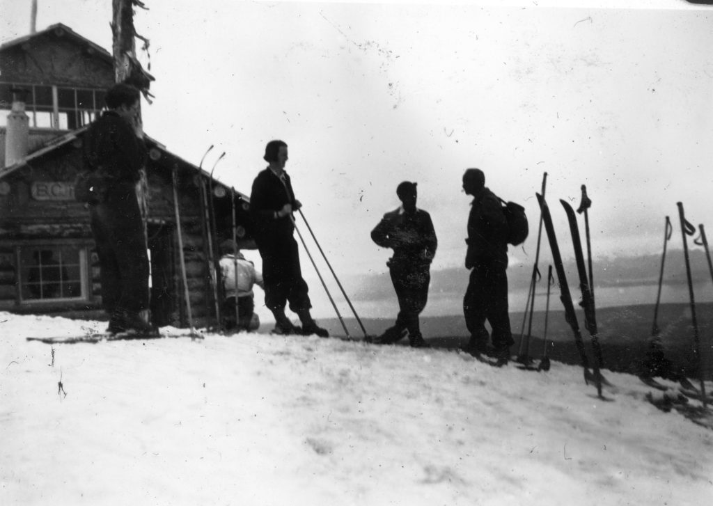 Skiers at the Look-Out on Mt. Becher 1939 – Ruth Masters photo.