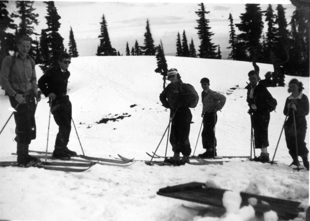 Skiers on the summit of Mt. Becher Easter 1939 – Ruth Masters photo.
