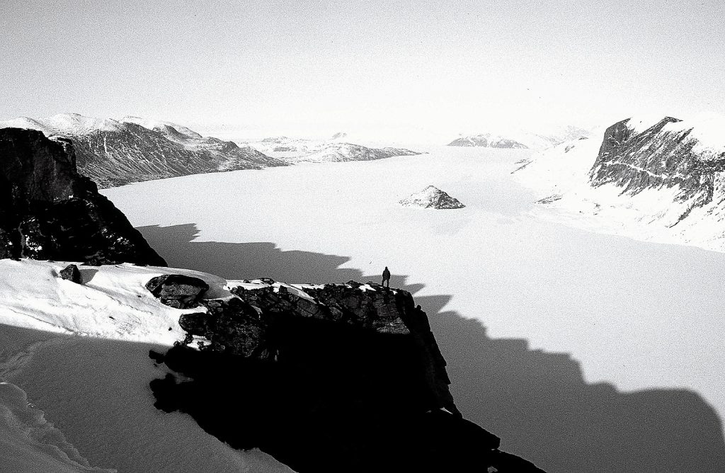 Sandy Briggs above Coronation Fiord, Auyuittuq National Park 2002 – Sandy Briggs photo.