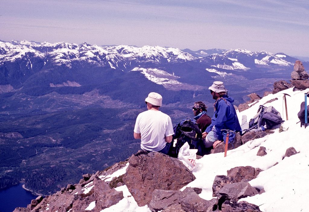 John Pratt, Lindsay Elms and John Damasche on the summit of Pinder Peak 1999 – Sandy Briggs photo.