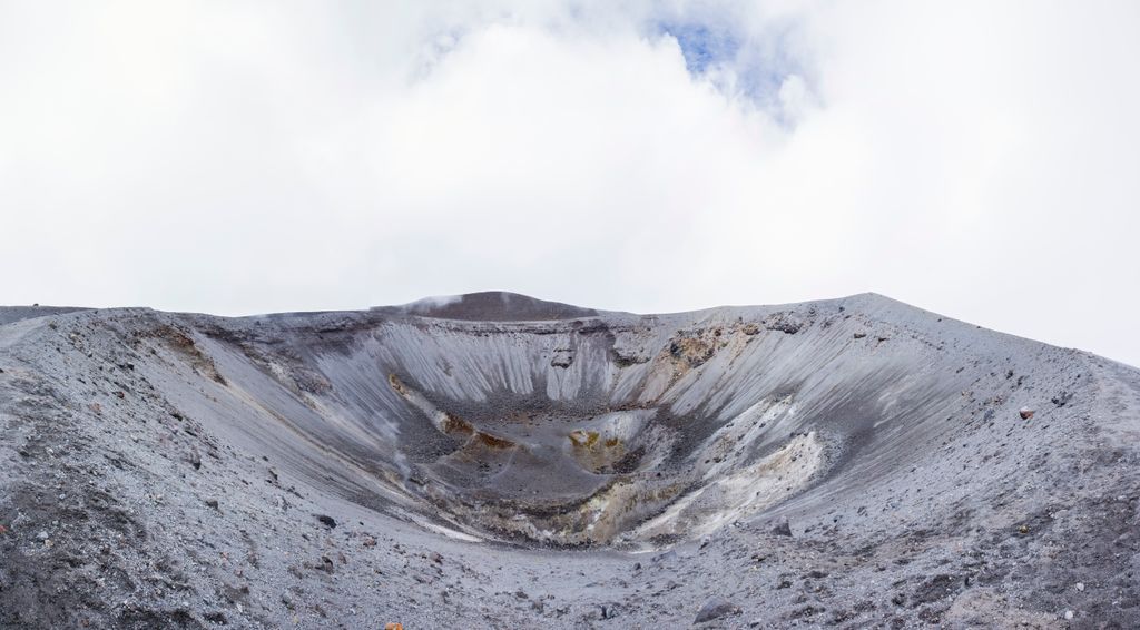 The summit crater of Volcan Purace.