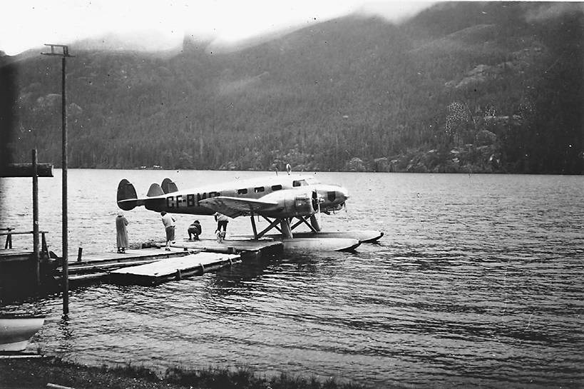 A float plane on the dock outside Nootka Lodge – William Reid photo.