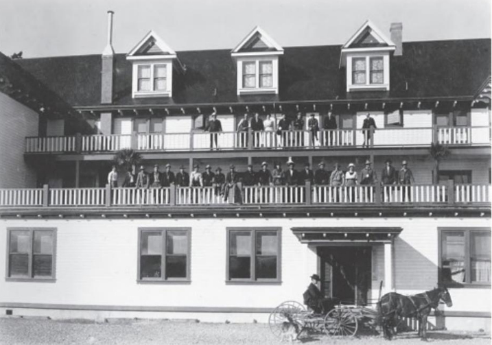 The Ellison Expedition at the Willows Hotel, Campbell River.